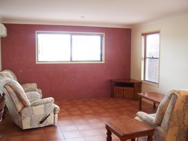 Kearneys Spring QLD 4350