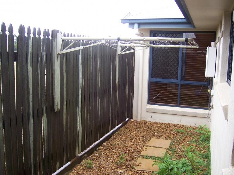 Kearneys Spring QLD 4350