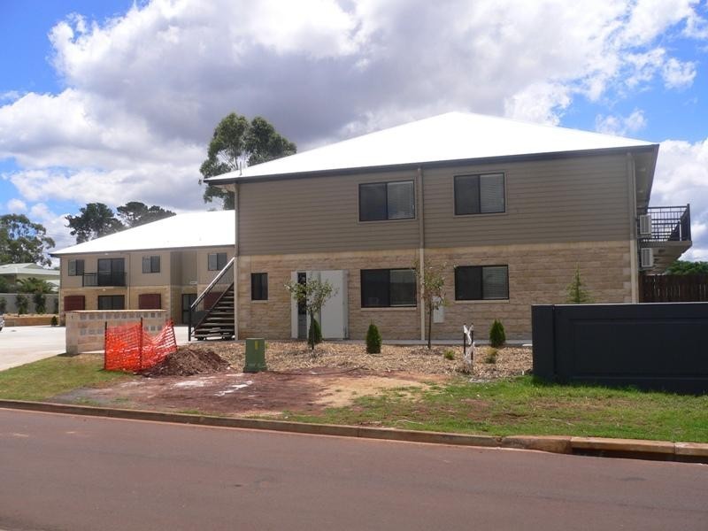 Kearneys Spring QLD 4350