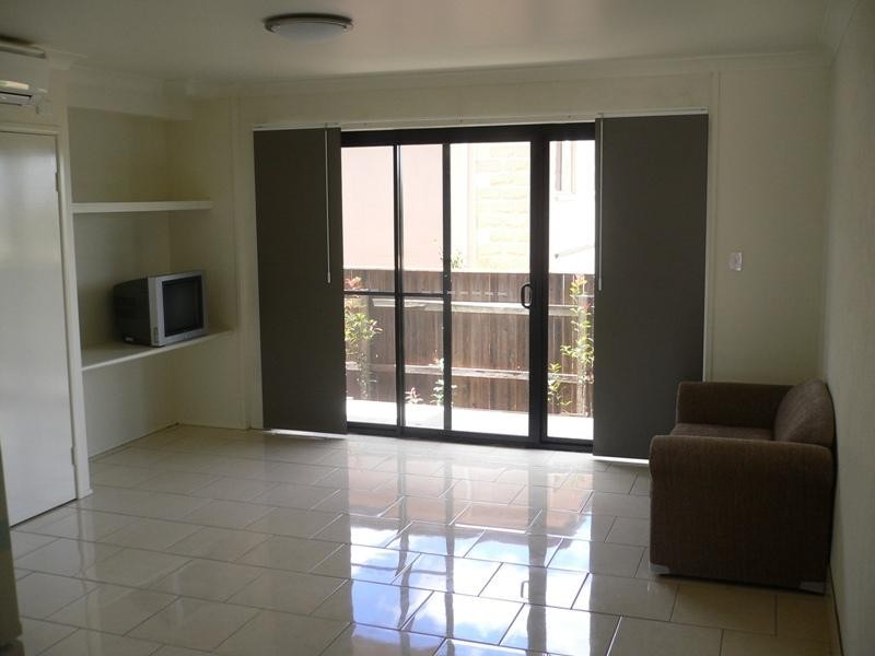 Kearneys Spring QLD 4350