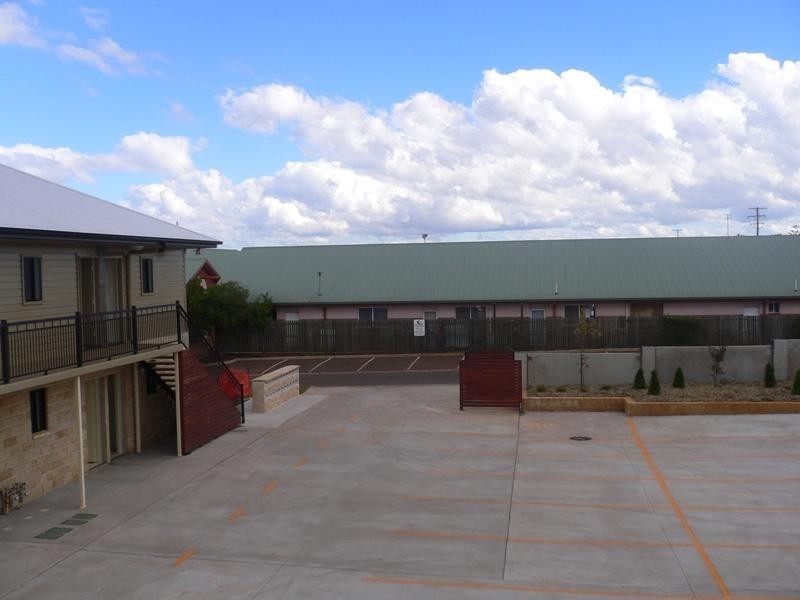 Kearneys Spring QLD 4350