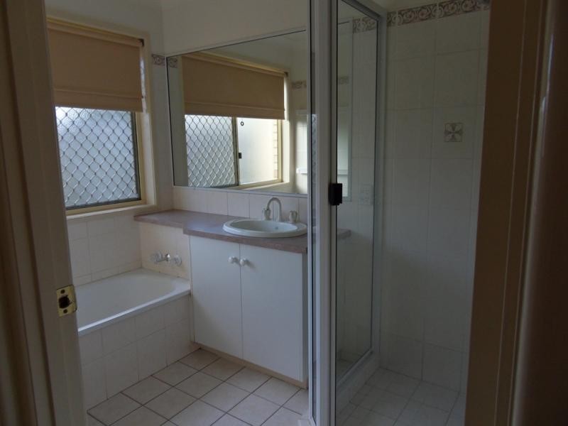 Kearneys Spring QLD 4350