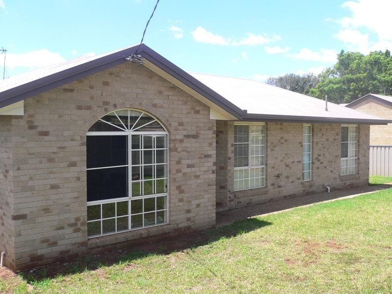 Kearneys Spring QLD 4350