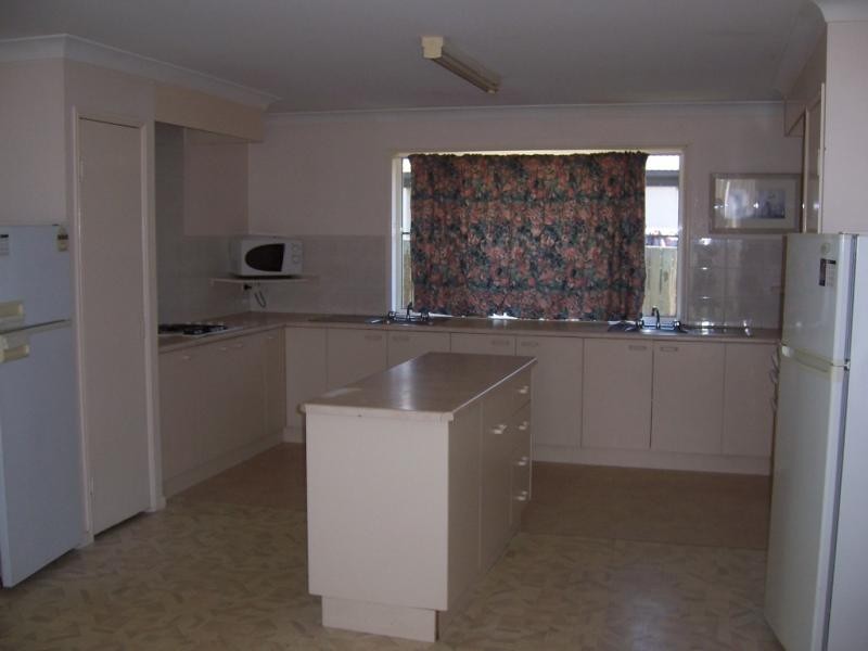 Kearneys Spring QLD 4350