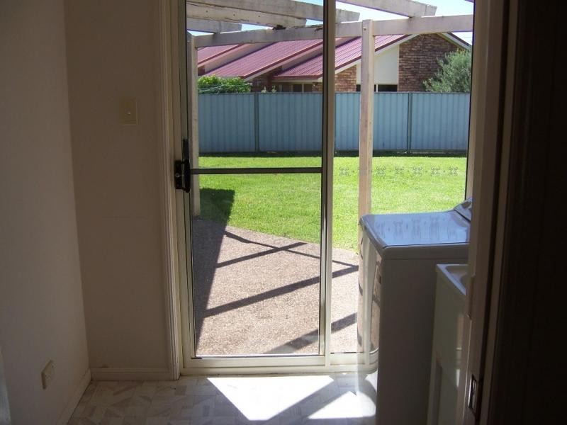 Kearneys Spring QLD 4350