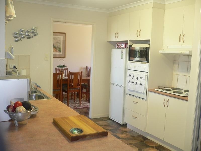 421 Hume Street, Kearneys Spring QLD 4350