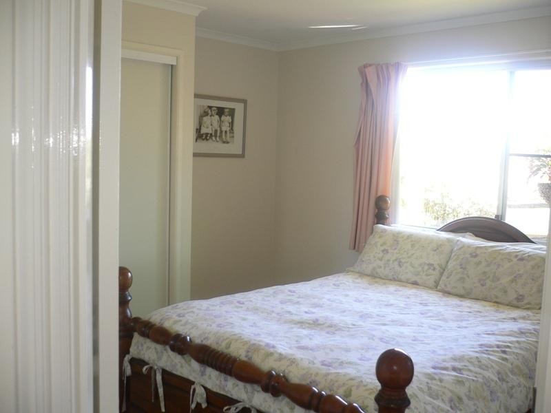 421 Hume Street, Kearneys Spring QLD 4350