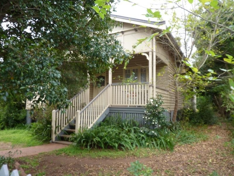 Mount Lofty QLD 4350