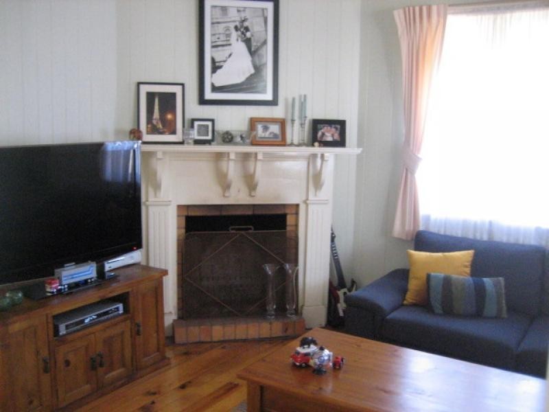 Mount Lofty QLD 4350