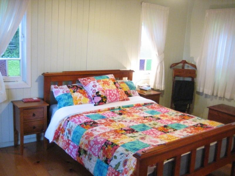 Mount Lofty QLD 4350