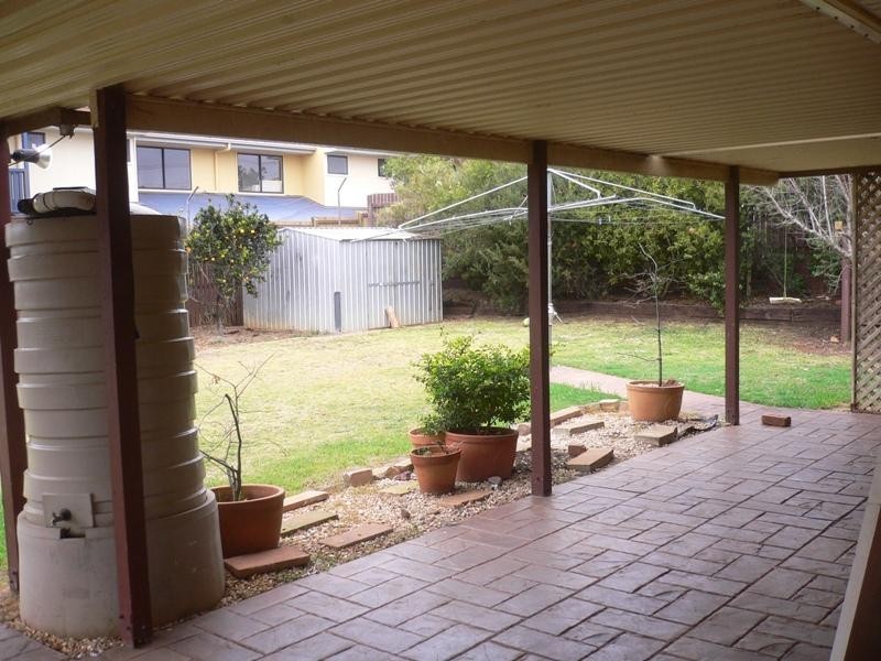 12 Kratzman Court, Kearneys Spring QLD 4350