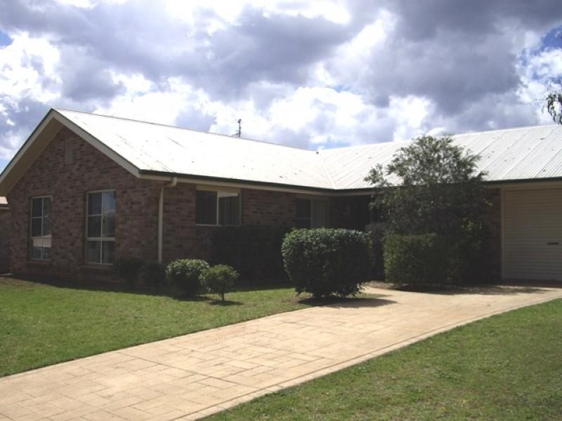 Kearneys Spring QLD 4350