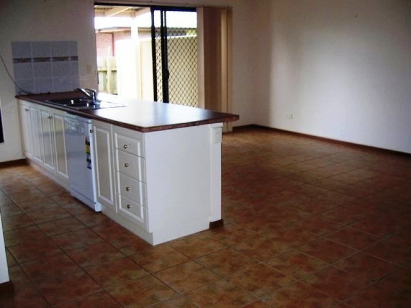 Kearneys Spring QLD 4350