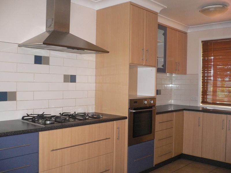 10 Heinemann Crt, Kearneys Spring QLD 4350