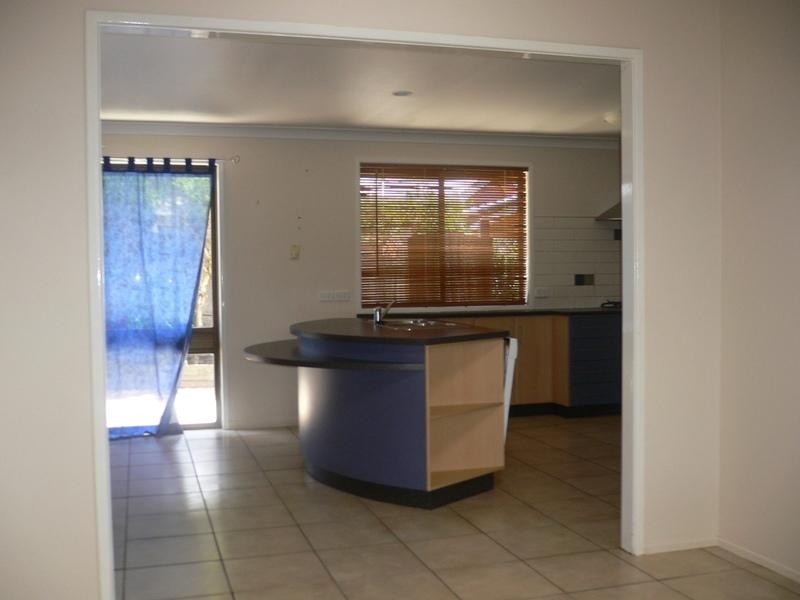 10 Heinemann Crt, Kearneys Spring QLD 4350