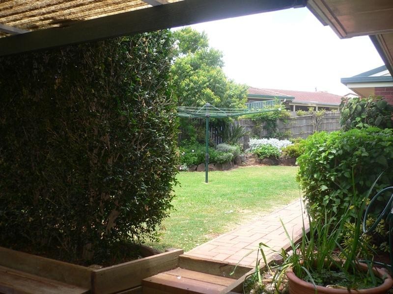 10 Heinemann Crt, Kearneys Spring QLD 4350