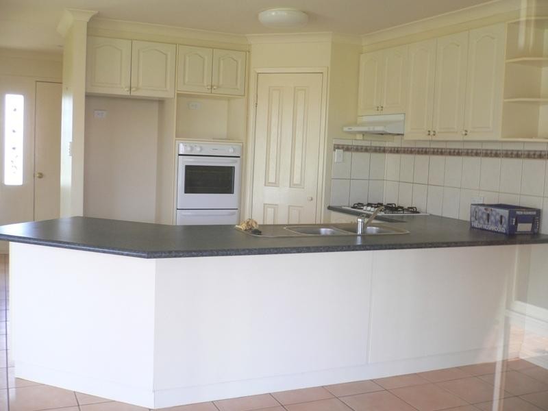 Middle Ridge QLD 4350