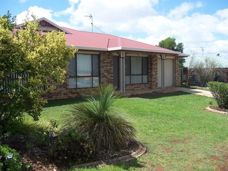 12 Caribou Court, Wilsonton QLD 4350
