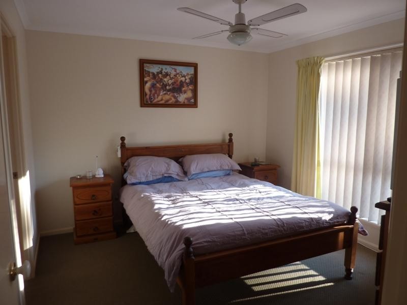 48 Catalina Drive, Wilsonton QLD 4350