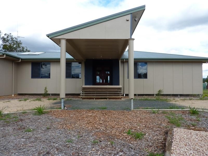 Upper Lockyer QLD 4352