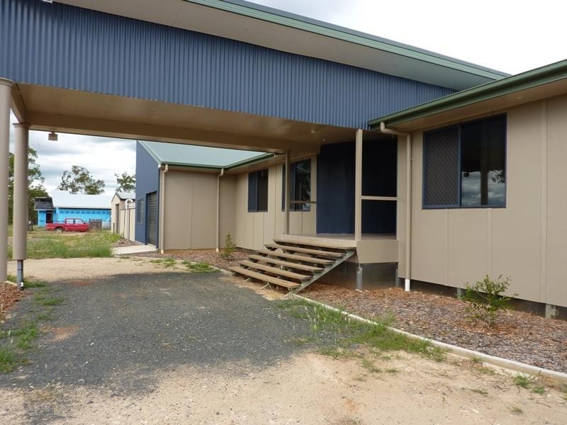 Upper Lockyer QLD 4352