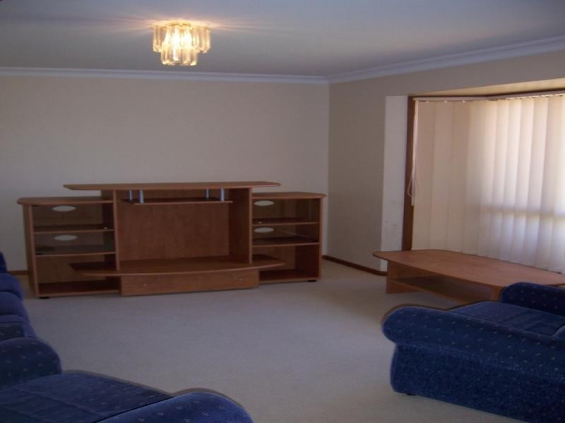 539 Hume Street, Kearneys Spring QLD 4350