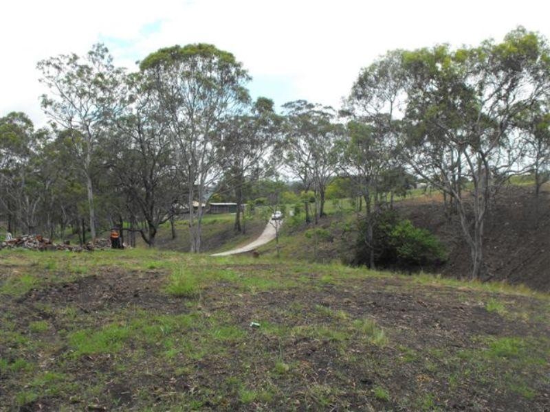 Hamblin Court, Mount Rascal QLD 4350