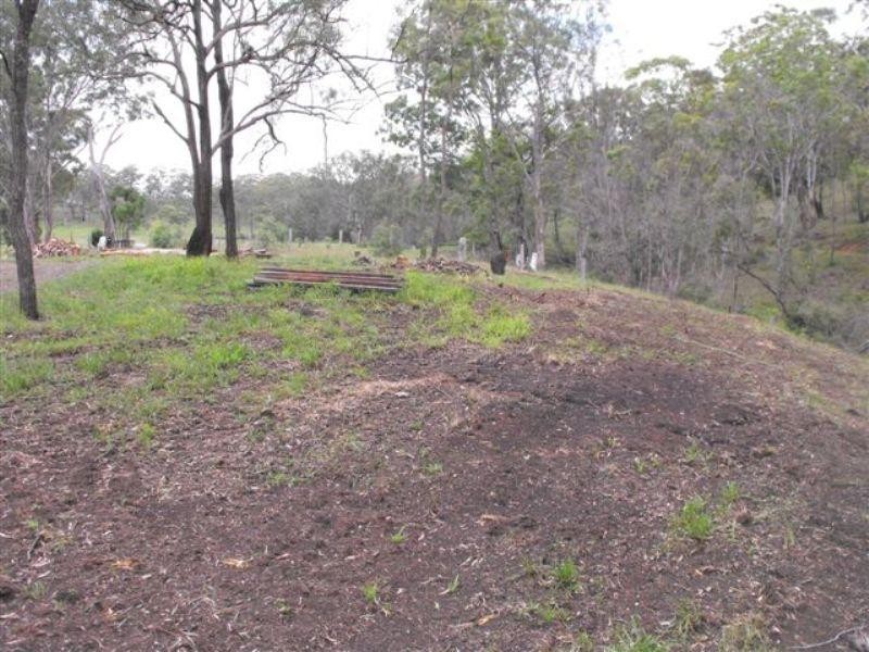 Hamblin Court, Mount Rascal QLD 4350