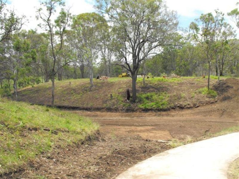 Hamblin Court, Mount Rascal QLD 4350