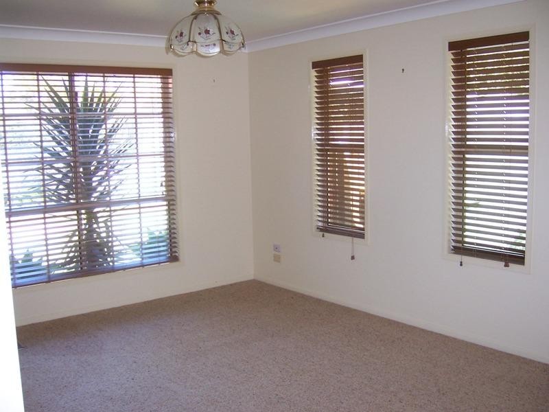 Kearneys Spring QLD 4350