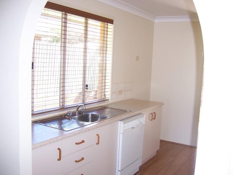 Kearneys Spring QLD 4350