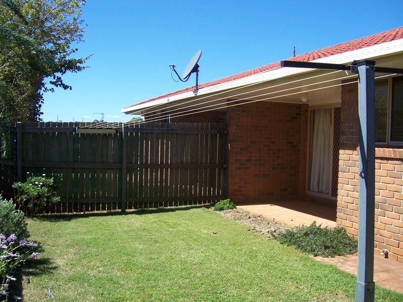 Kearneys Spring QLD 4350