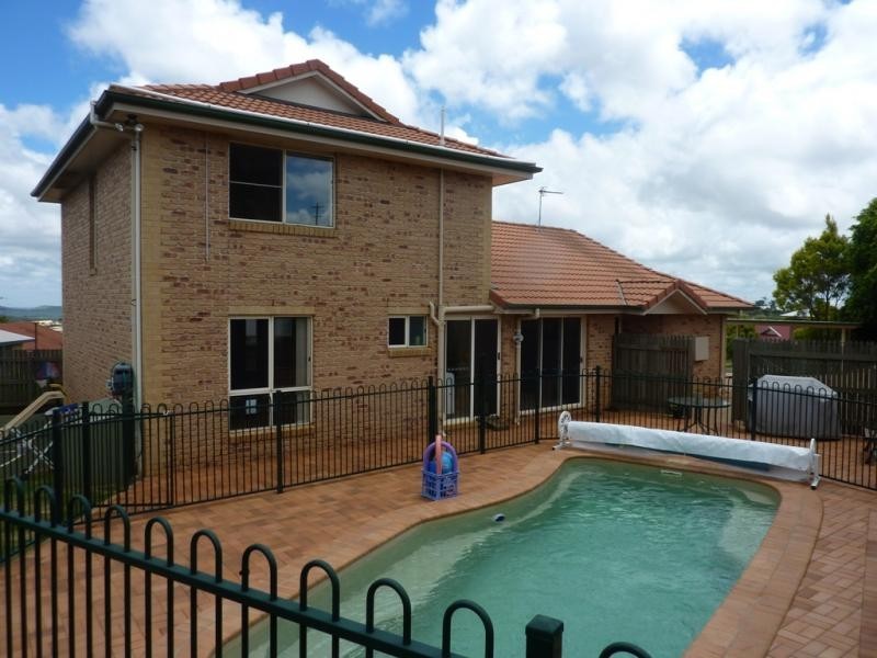 52 Dalzell Crescent, Darling Heights QLD 4350
