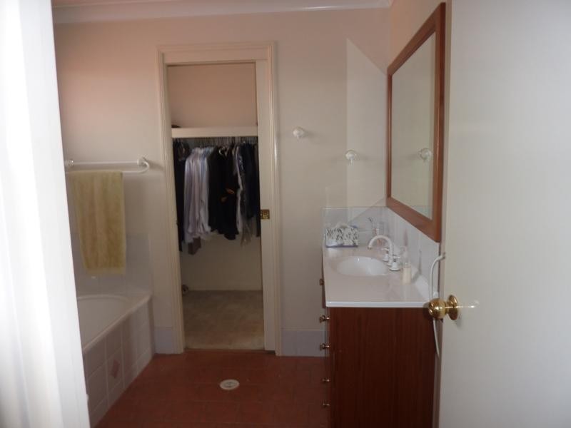 52 Dalzell Crescent, Darling Heights QLD 4350
