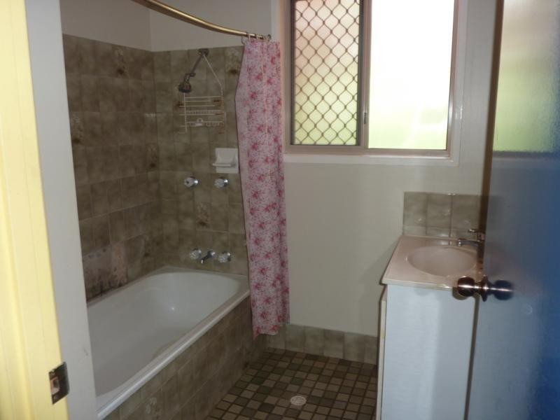 Kearneys Spring QLD 4350