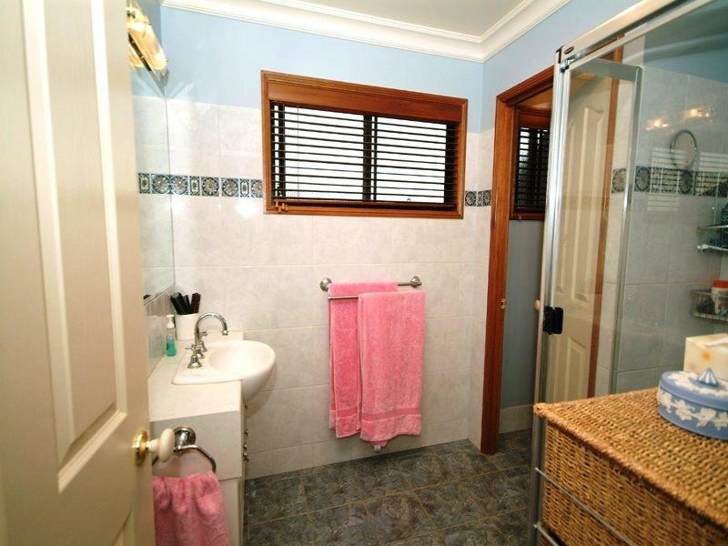 36 Fadden Crescent, Middle Ridge QLD 4350