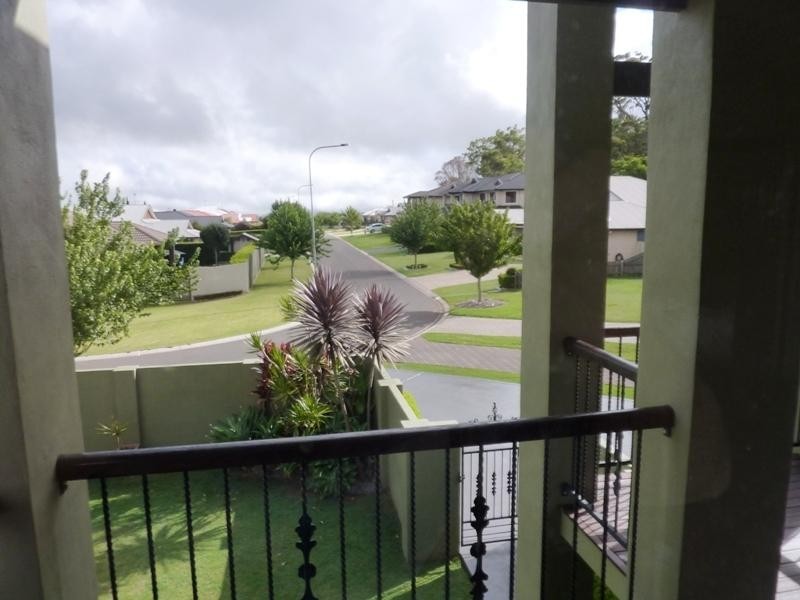 36 Fadden Crescent, Middle Ridge QLD 4350
