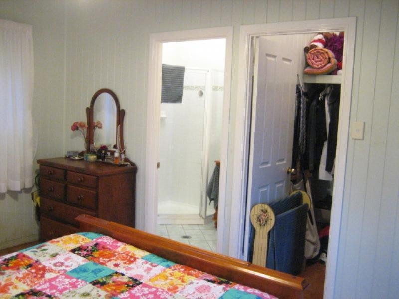 Mount Lofty QLD 4350