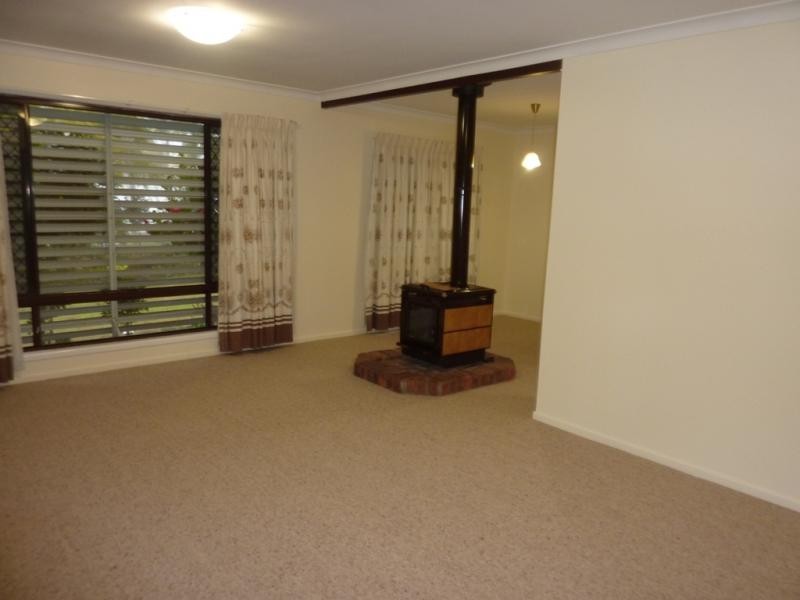 Mount Lofty QLD 4350