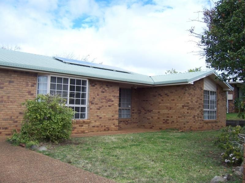 Kearneys Spring QLD 4350