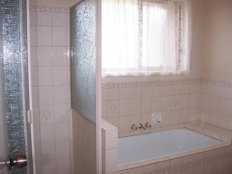 Kearneys Spring QLD 4350