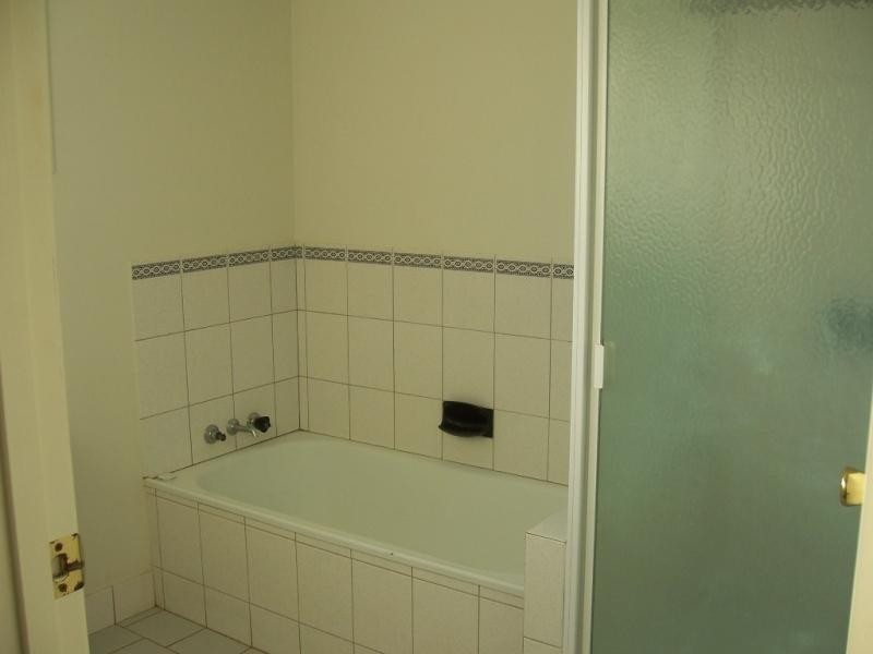 Kearneys Spring QLD 4350