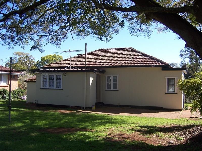Centenary Heights QLD 4350