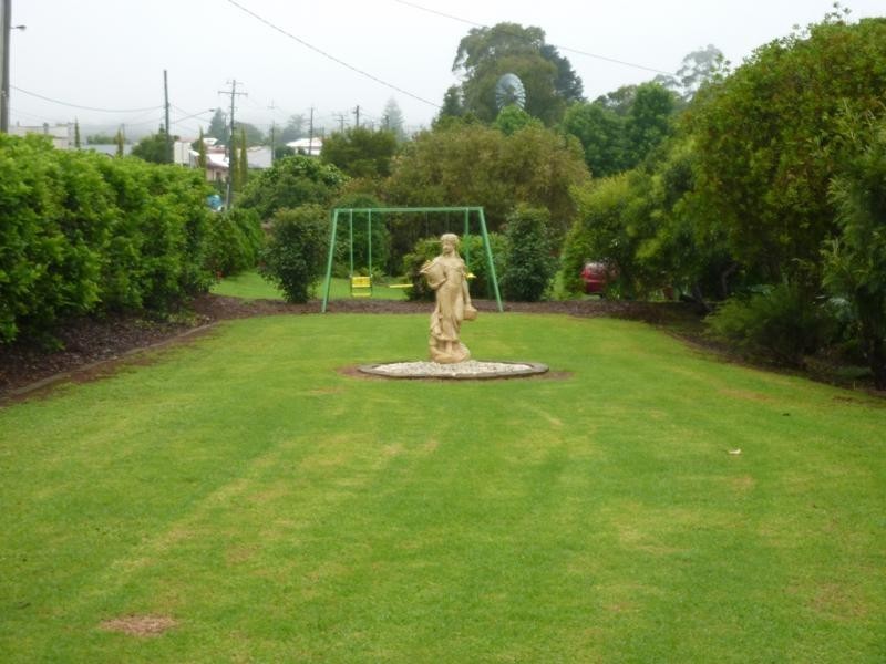 Kearneys Spring QLD 4350