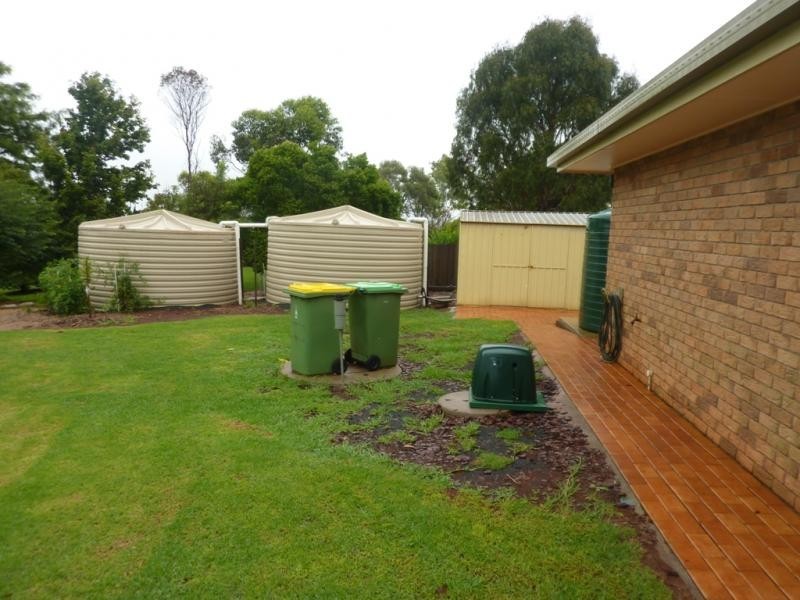 Kearneys Spring QLD 4350