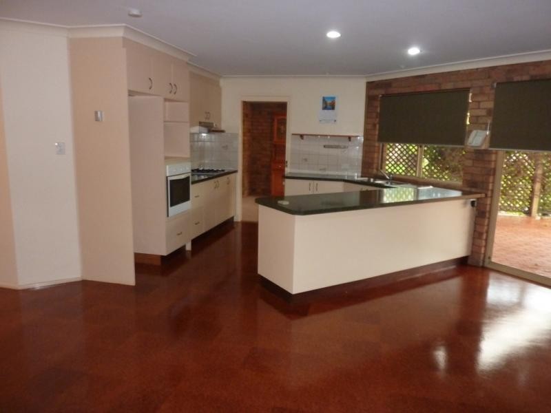 Kearneys Spring QLD 4350