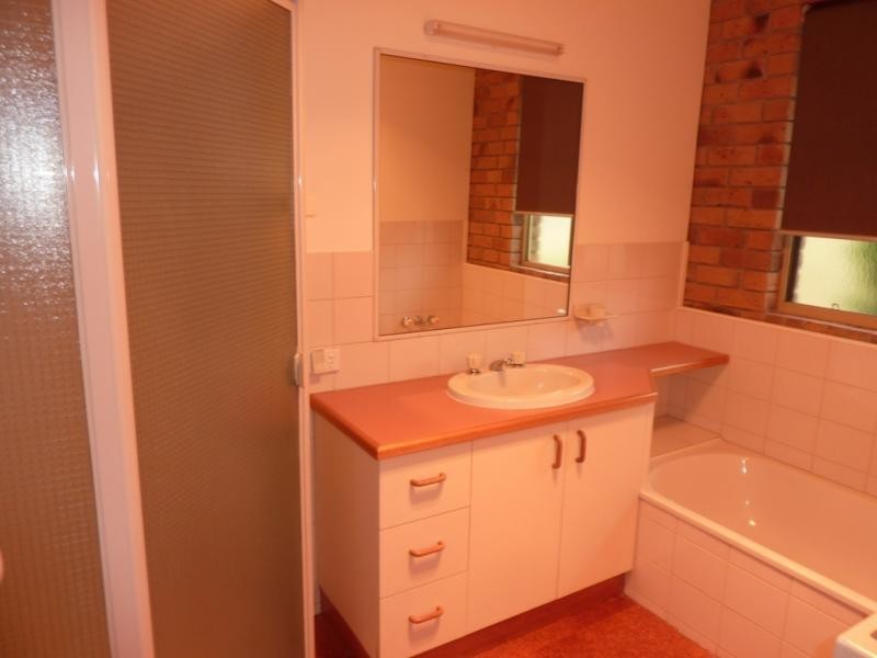 Kearneys Spring QLD 4350