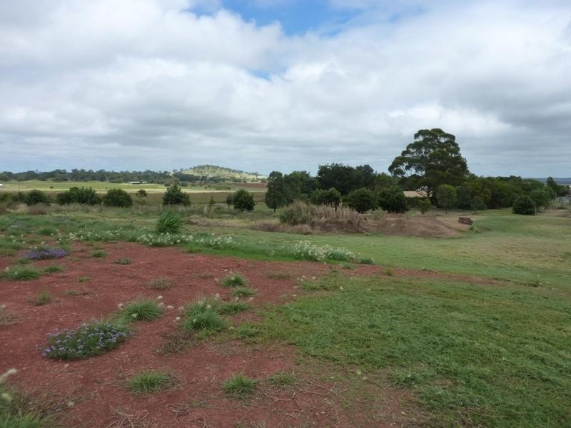 E Drews Road, Wellcamp QLD 4350