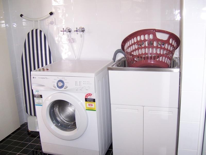 Kearneys Spring QLD 4350