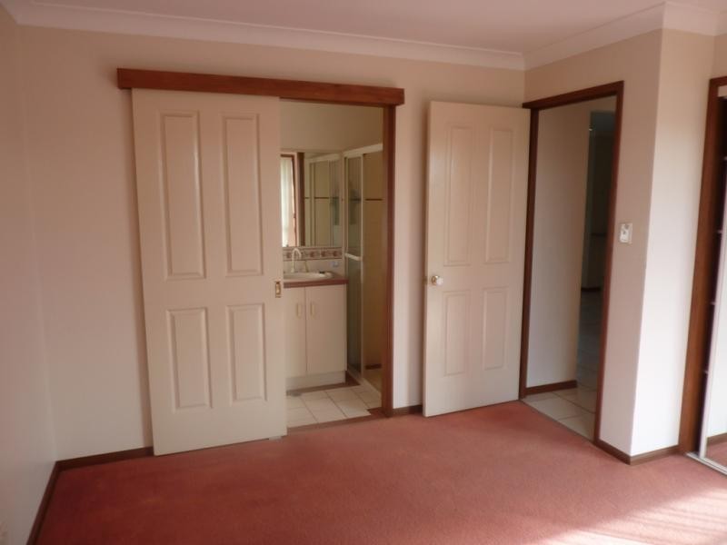 Kearneys Spring QLD 4350